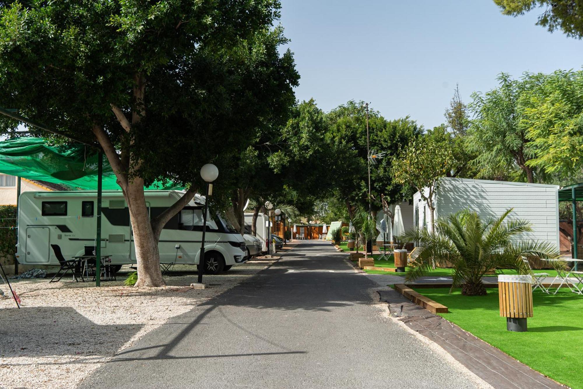 Camping Las Palmeras كريفايلنت المظهر الخارجي الصورة