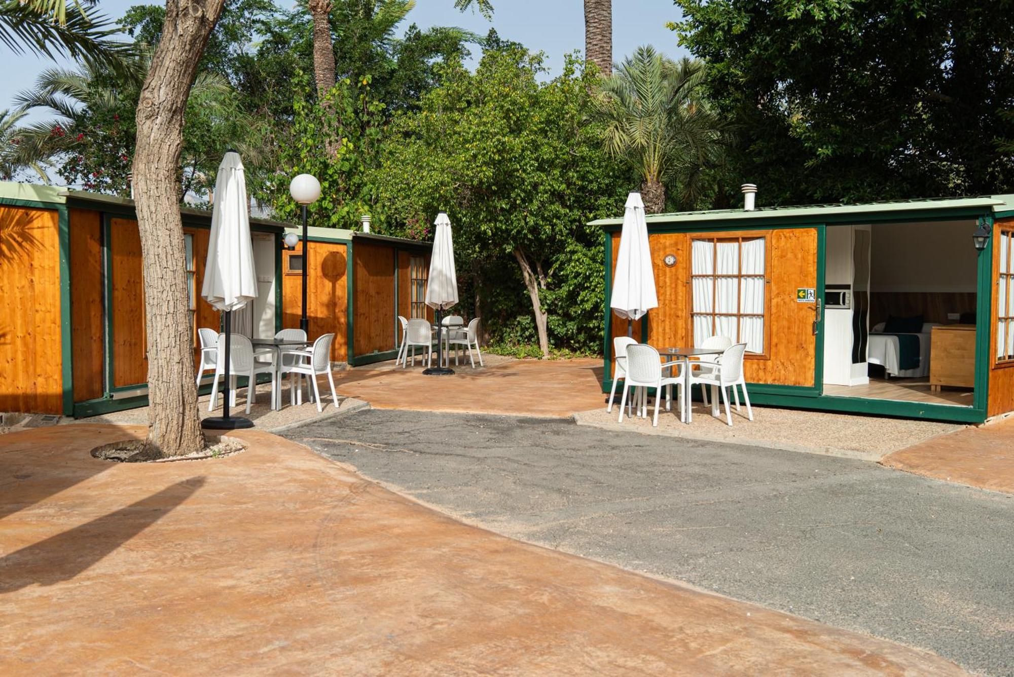 Camping Las Palmeras كريفايلنت المظهر الخارجي الصورة